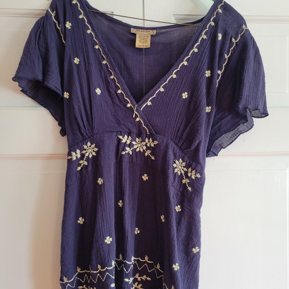 Ladies short sleeve top with tie back